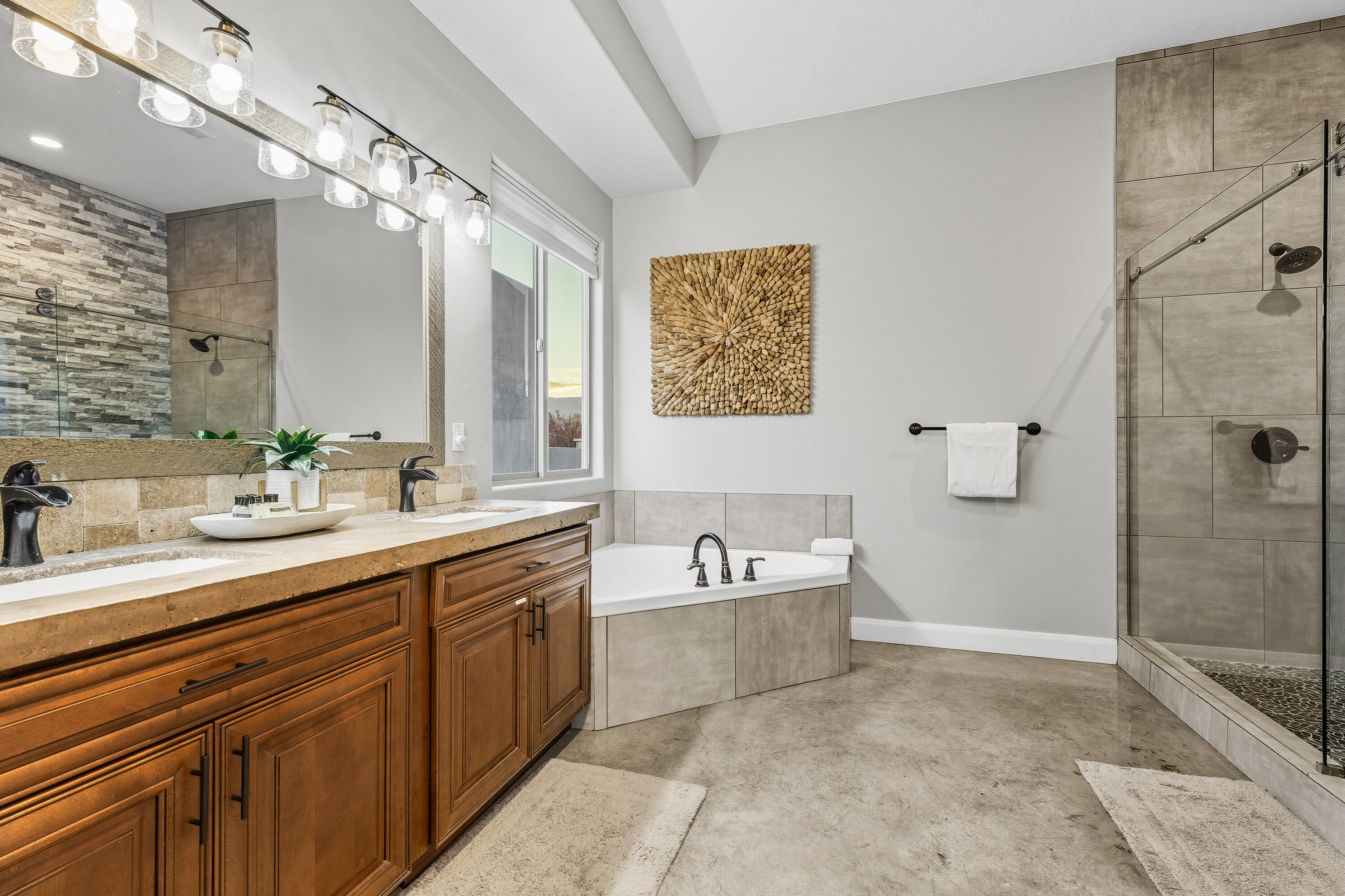 RETREAT AT SAND HOLLOW RESORT - Residential