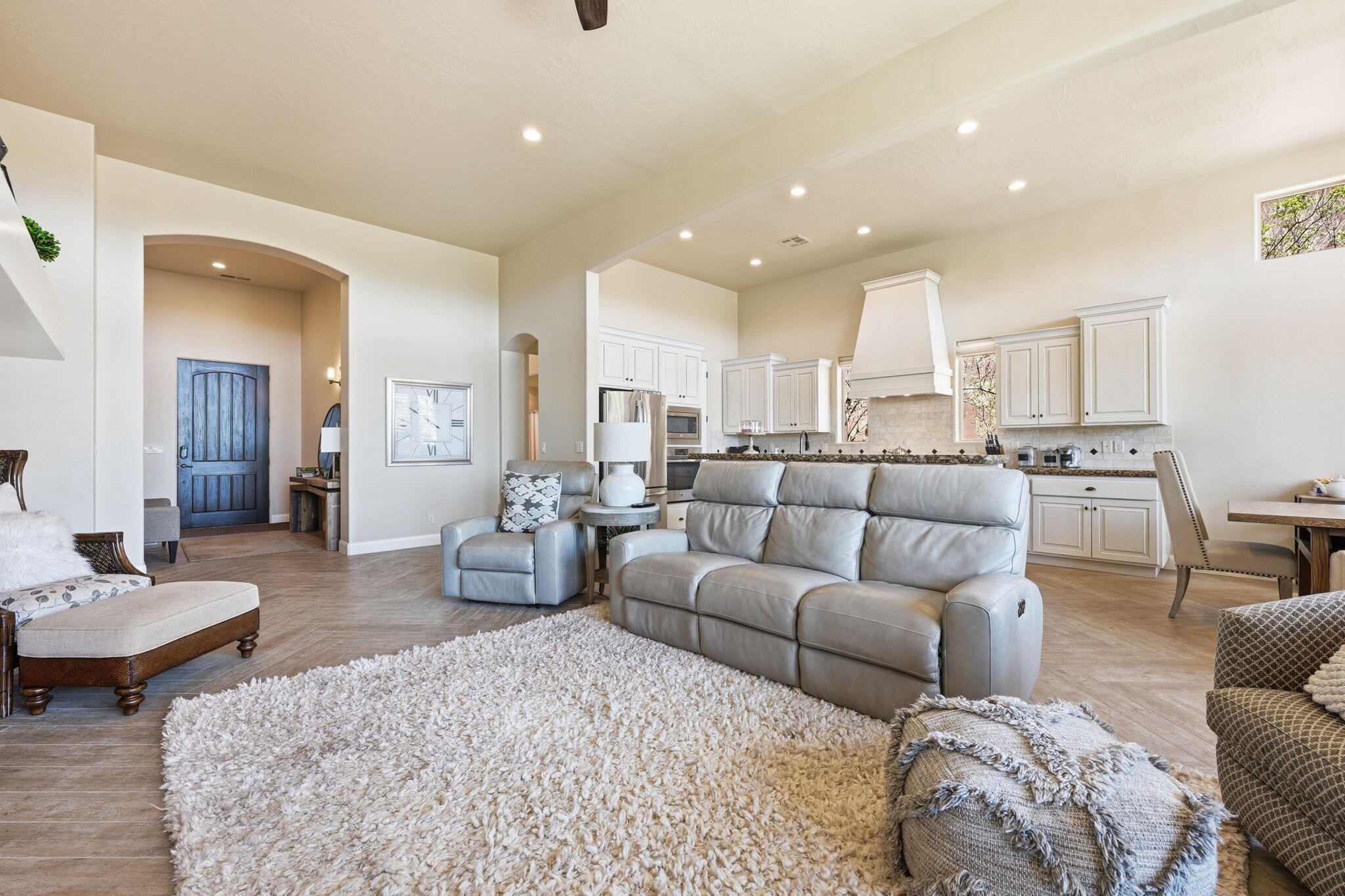 KACHINA SPRINGS EAST AT ENTRADA - Residential