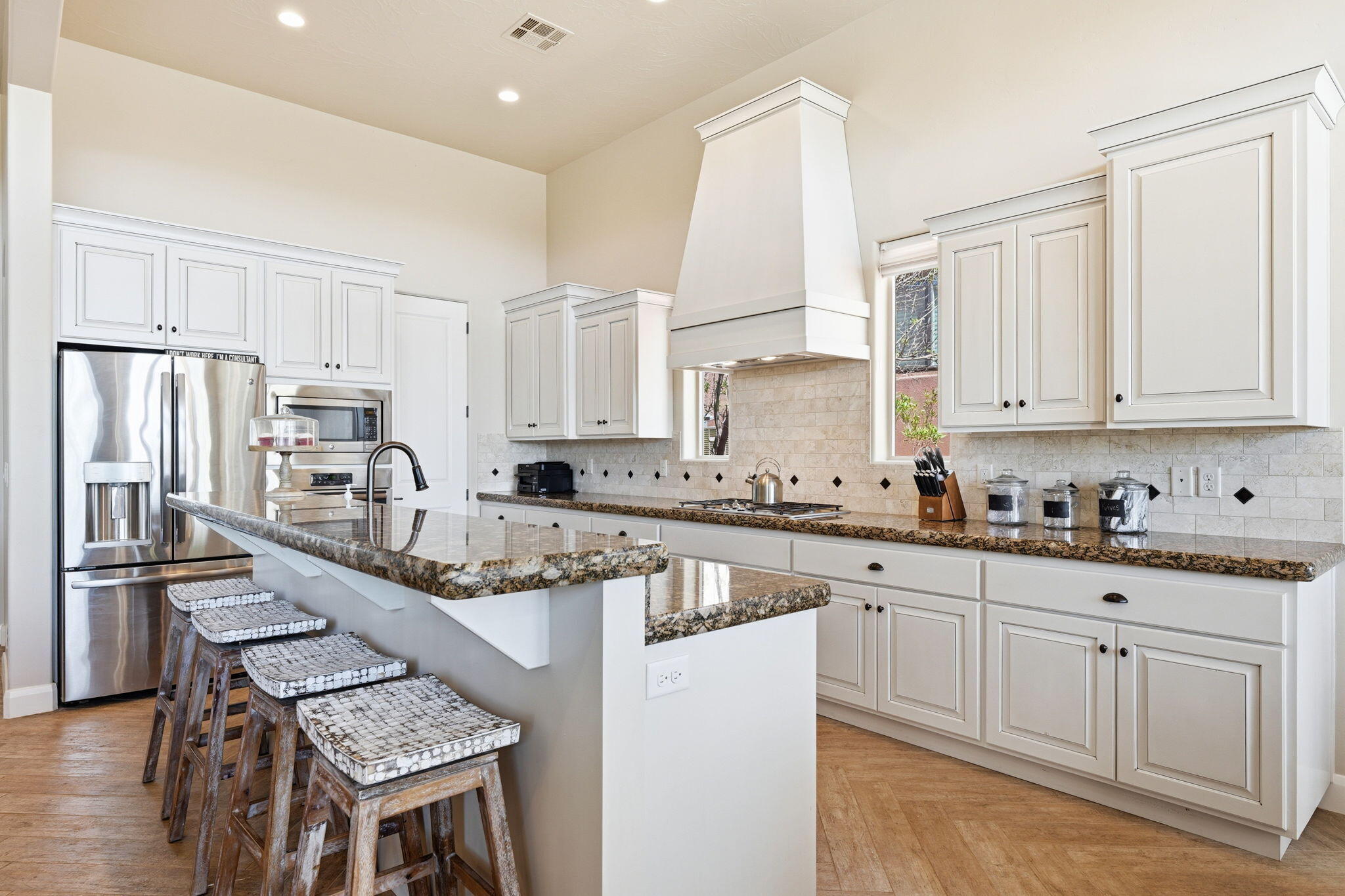 KACHINA SPRINGS EAST AT ENTRADA - Residential