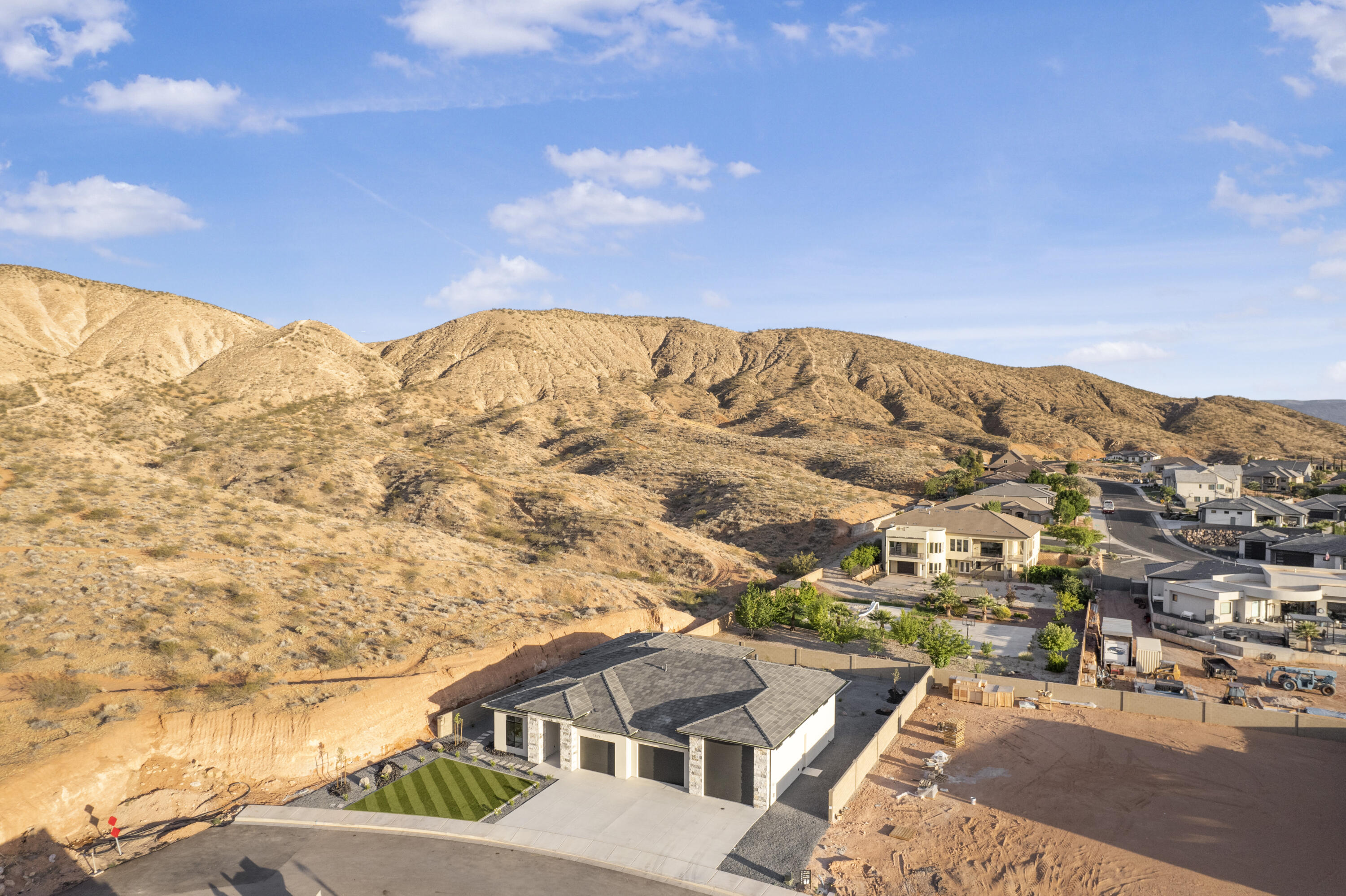 HEIGHTS AT WASHINGTON BENCH - Residential
