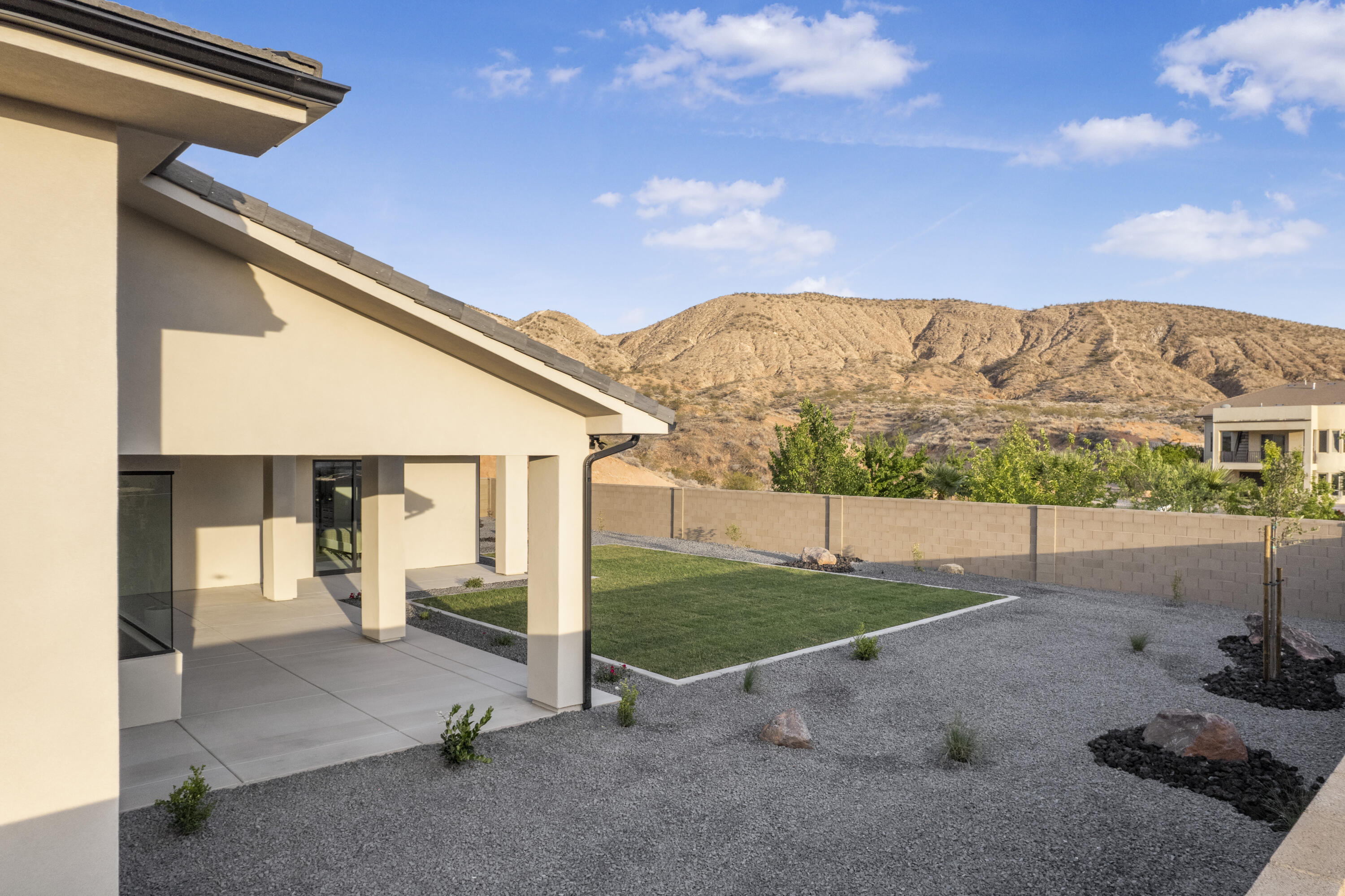 HEIGHTS AT WASHINGTON BENCH - Residential
