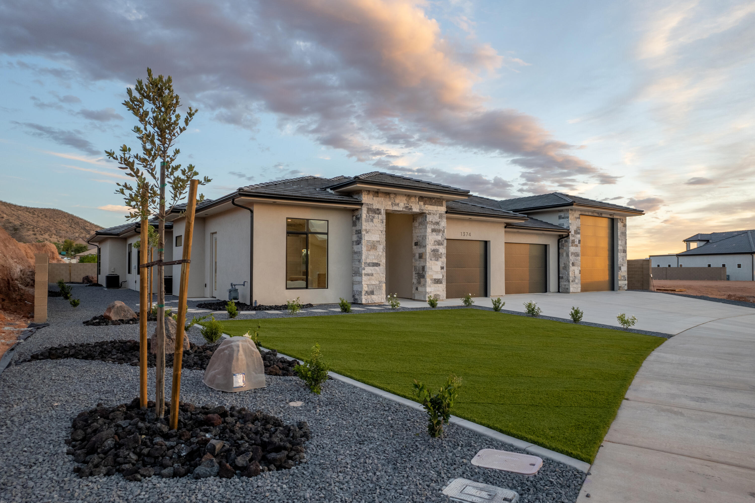 HEIGHTS AT WASHINGTON BENCH - Residential