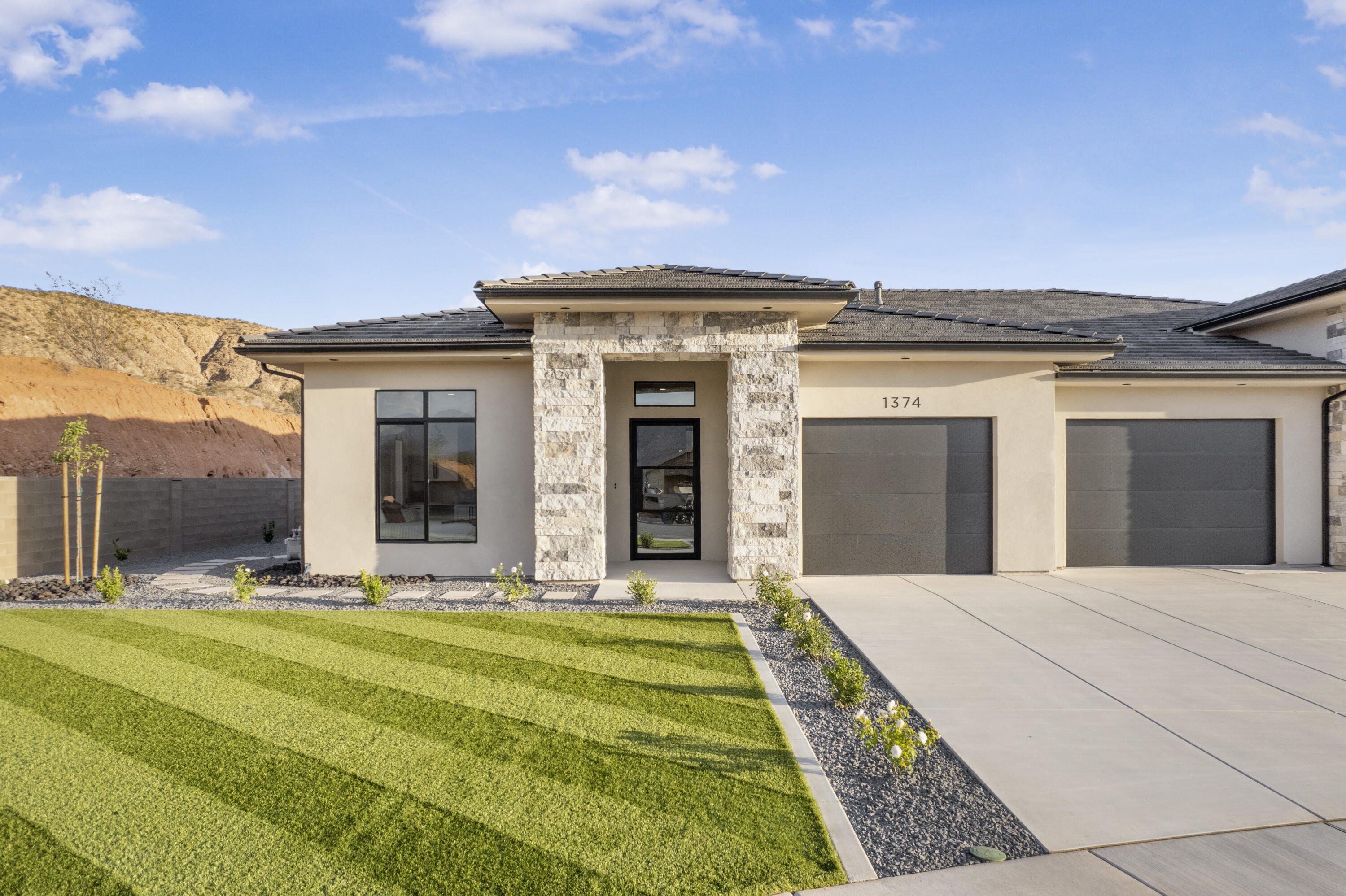 HEIGHTS AT WASHINGTON BENCH - Residential