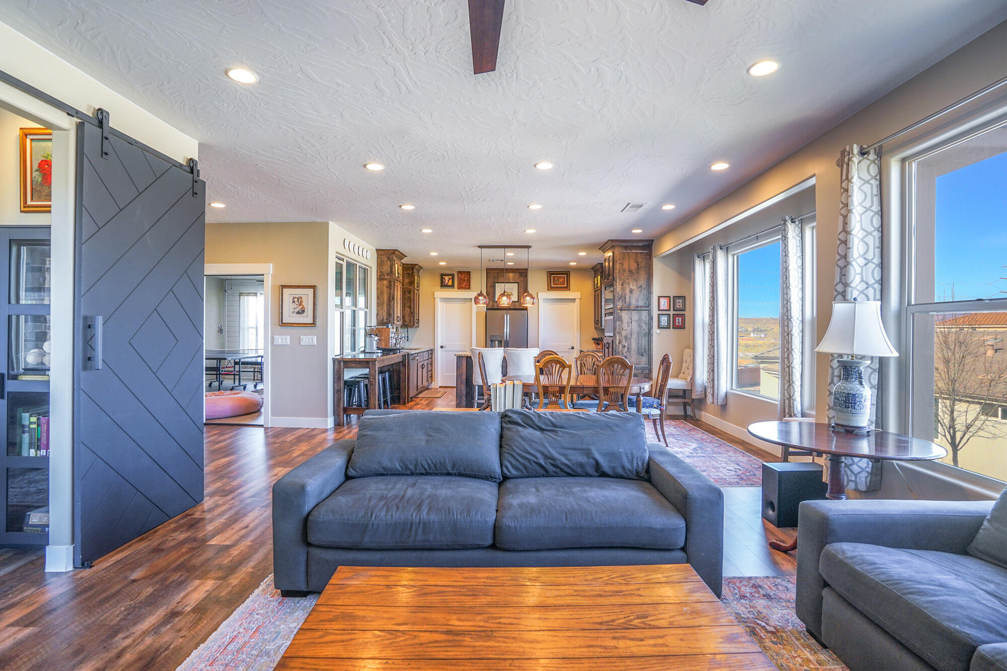 CORNERSTONE - Residential