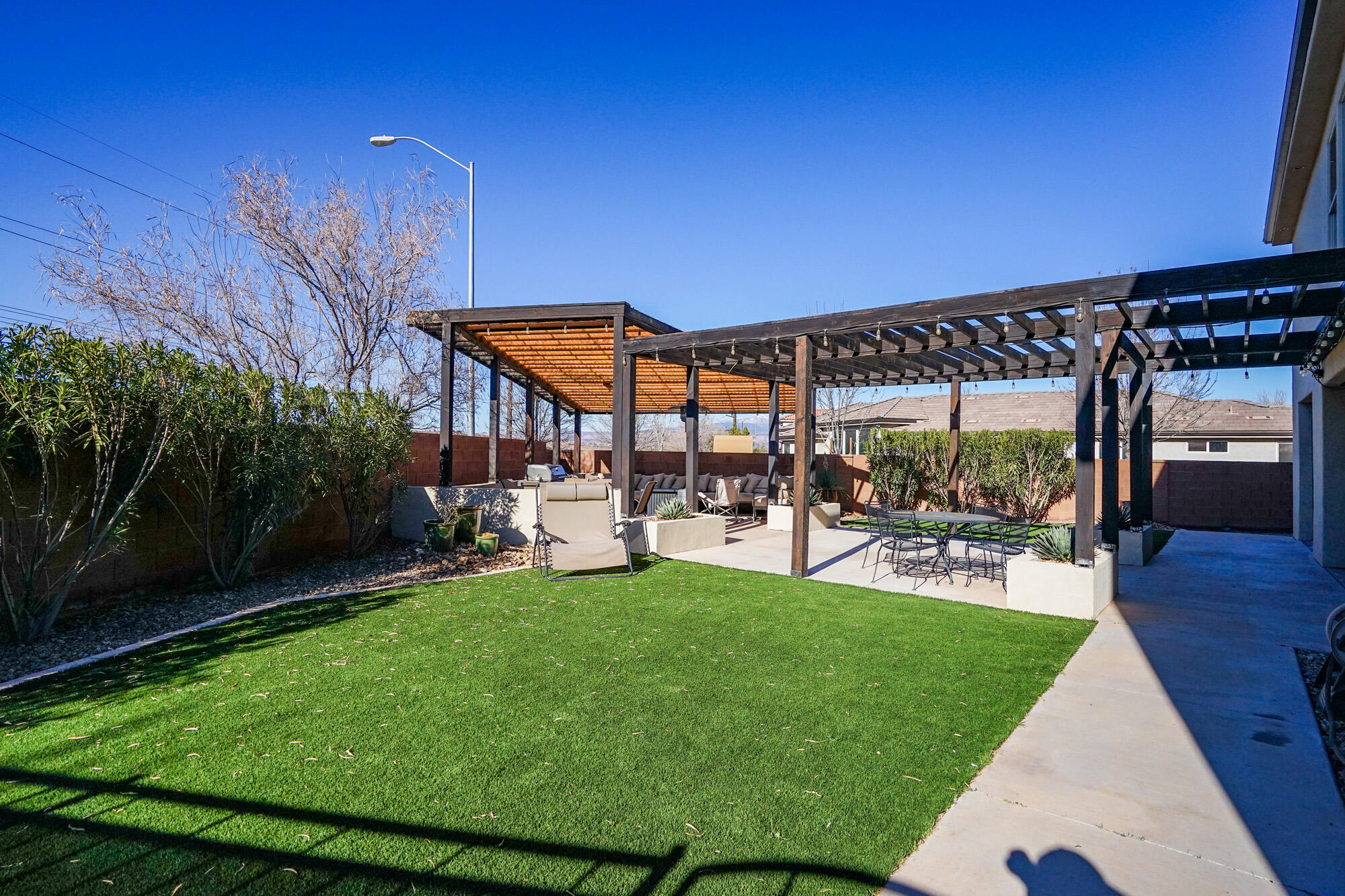 CORNERSTONE - Residential