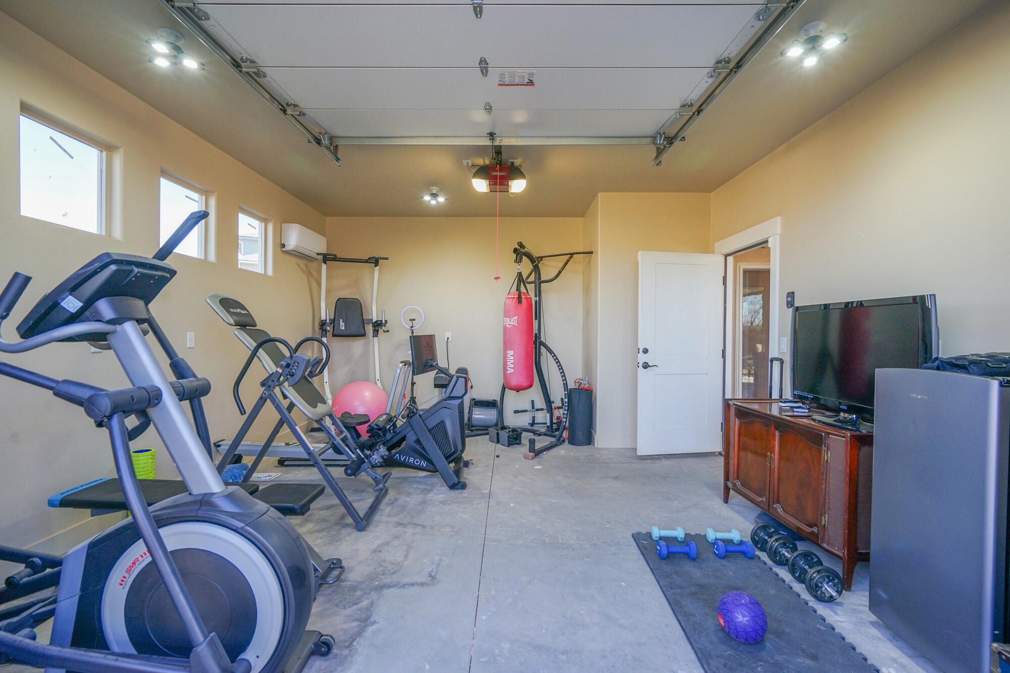 CORNERSTONE - Residential