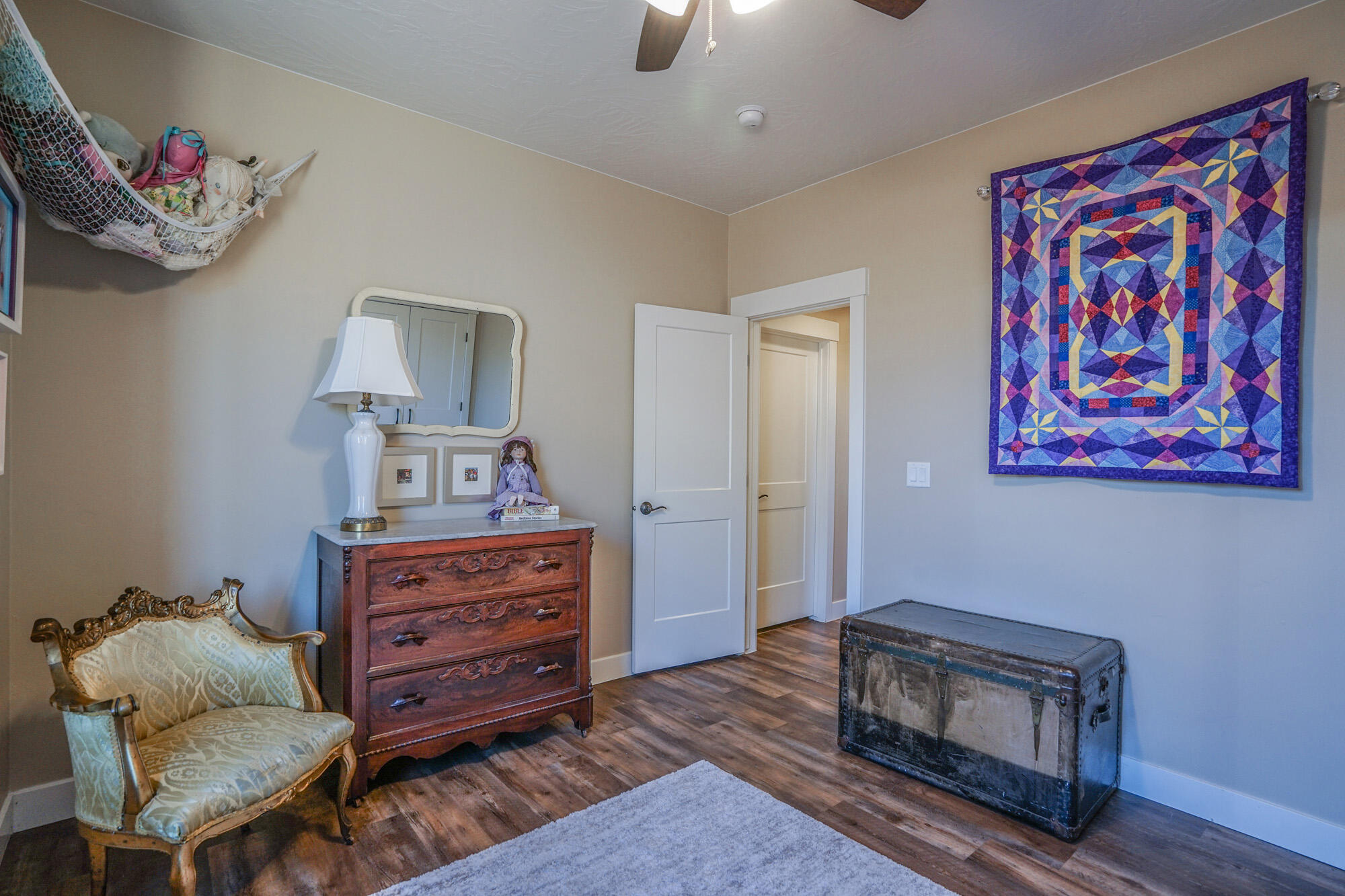 CORNERSTONE - Residential