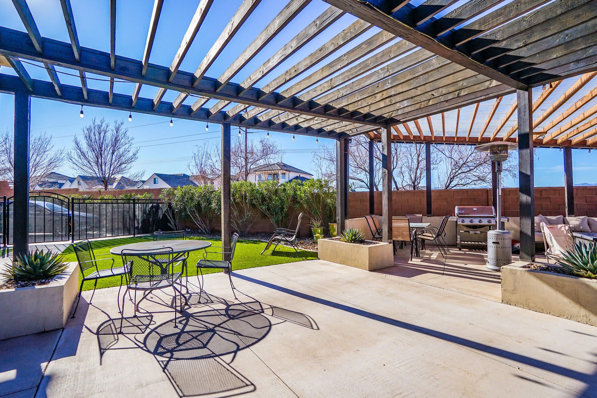 CORNERSTONE - Residential