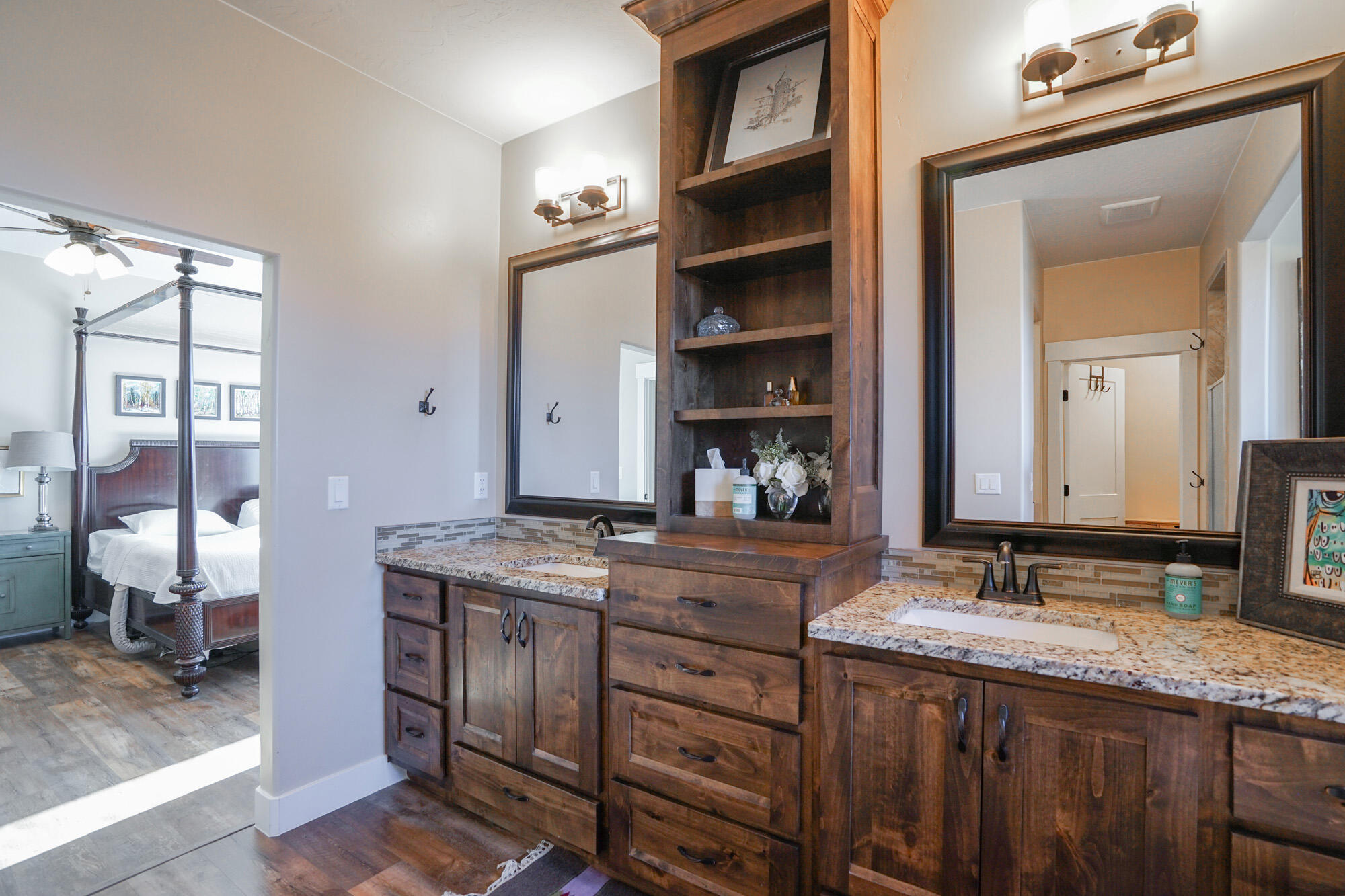 CORNERSTONE - Residential