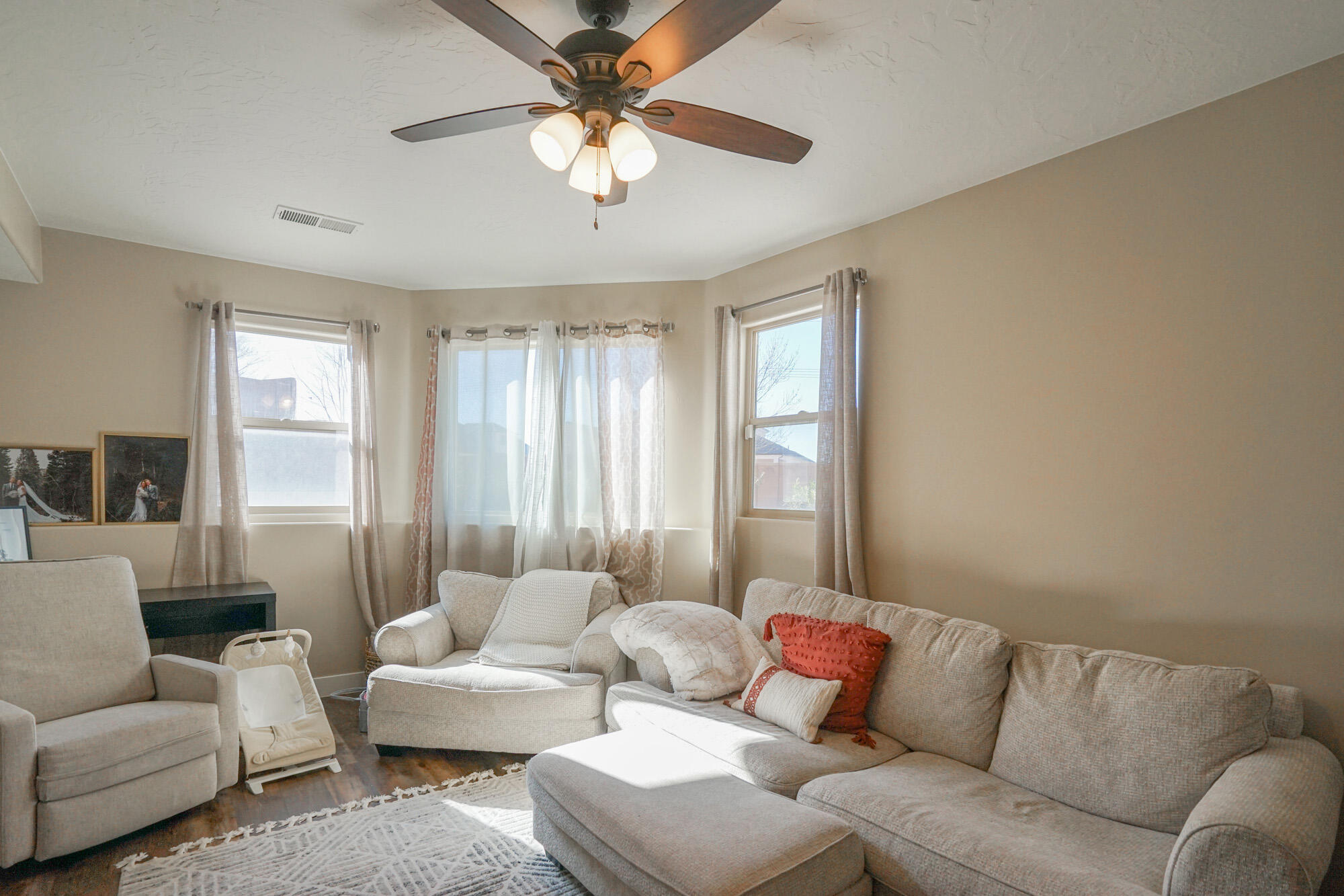 CORNERSTONE - Residential