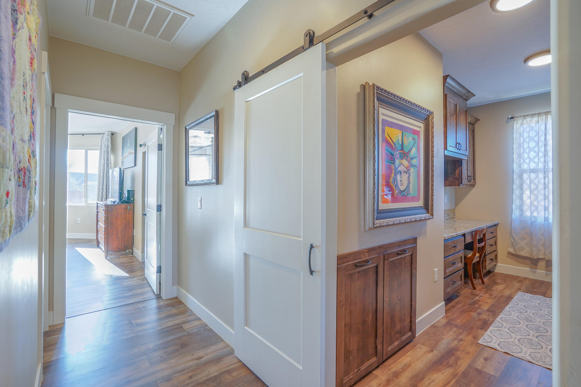 CORNERSTONE - Residential