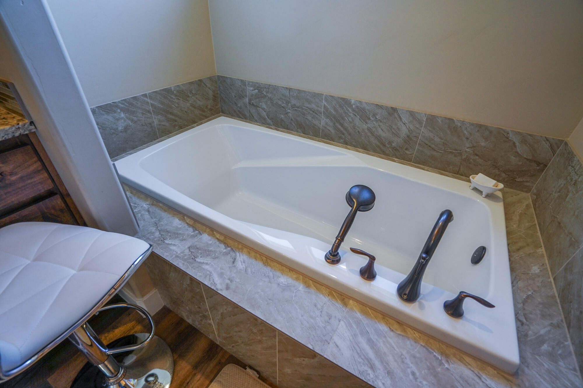 CORNERSTONE - Residential