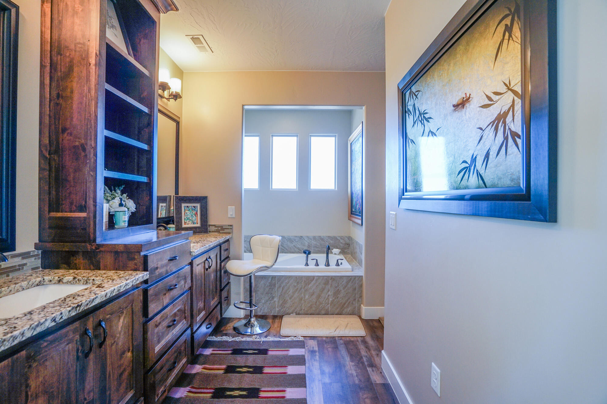 CORNERSTONE - Residential