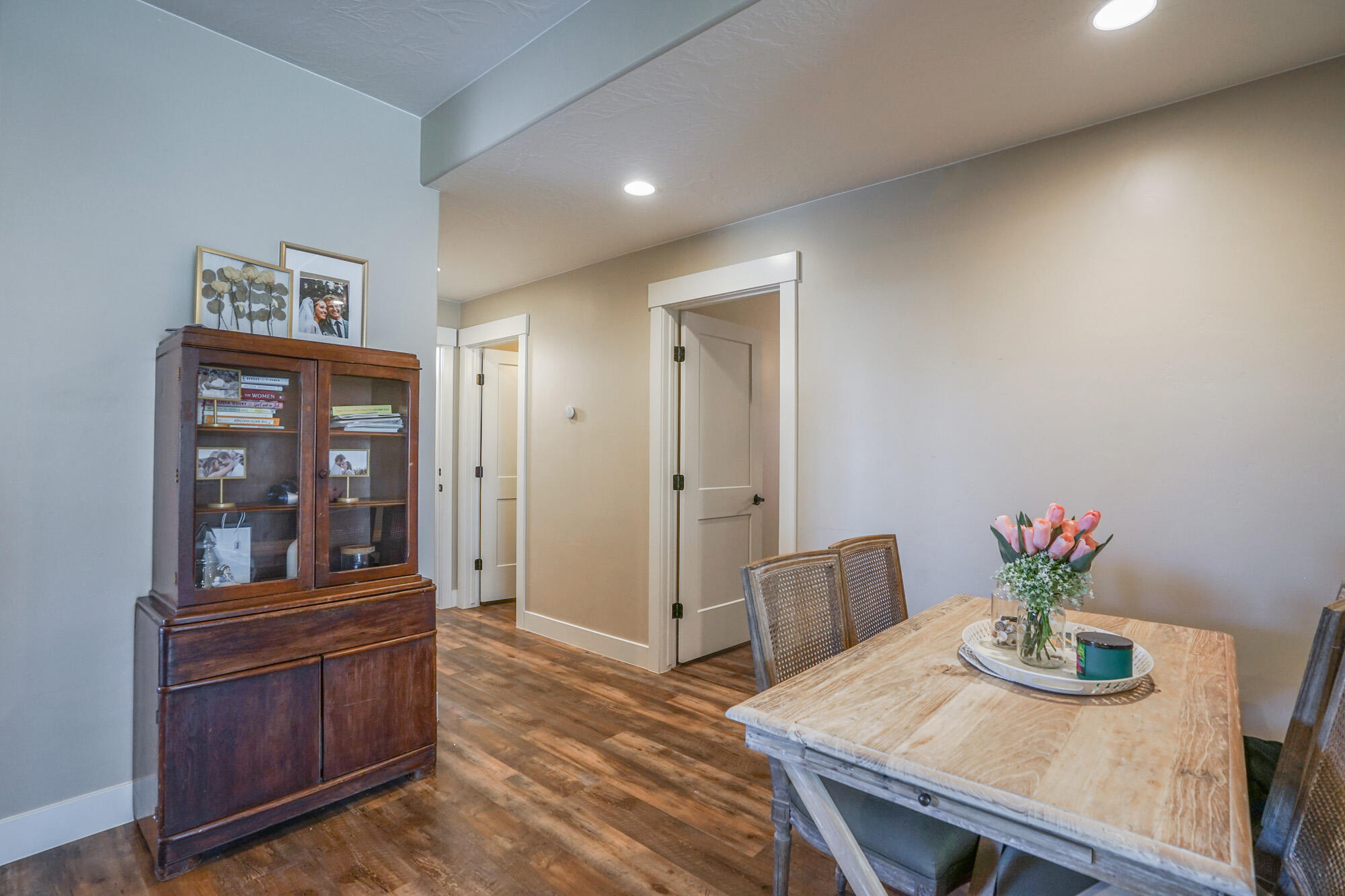 CORNERSTONE - Residential