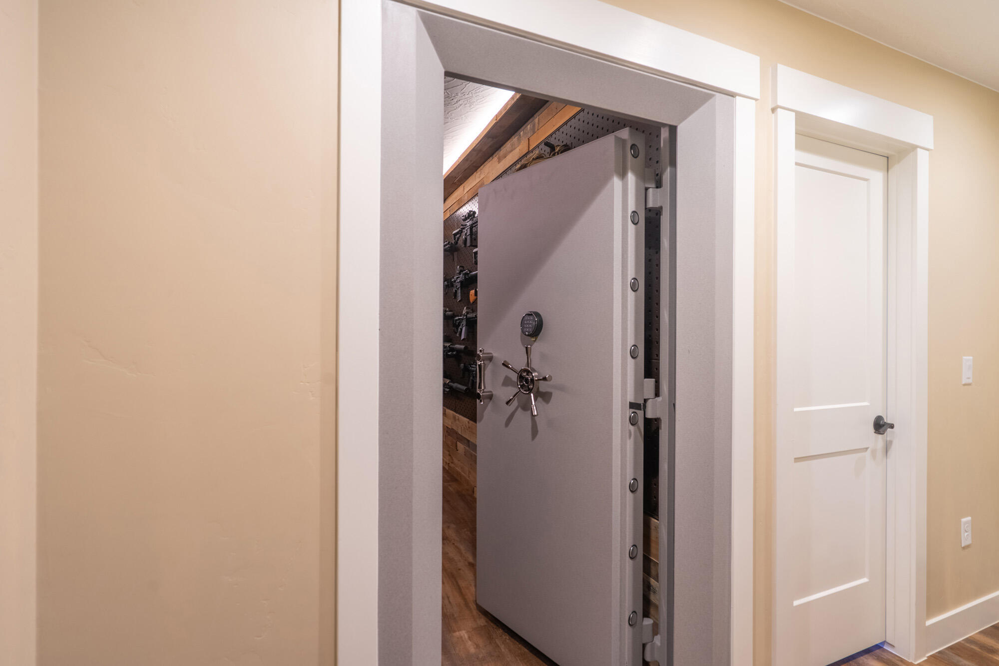 CORNERSTONE - Residential