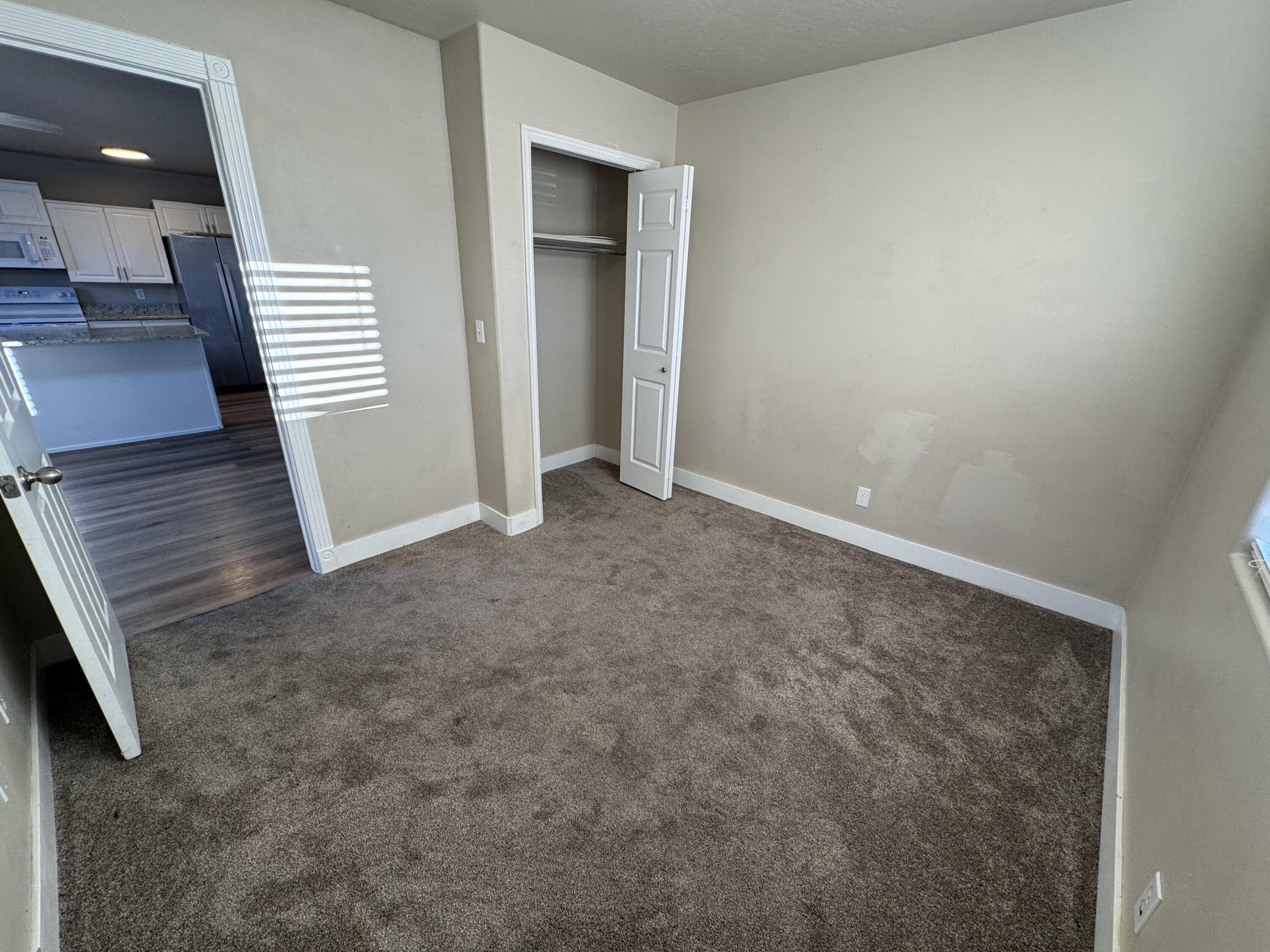 SPANISH GARDENS - Residential