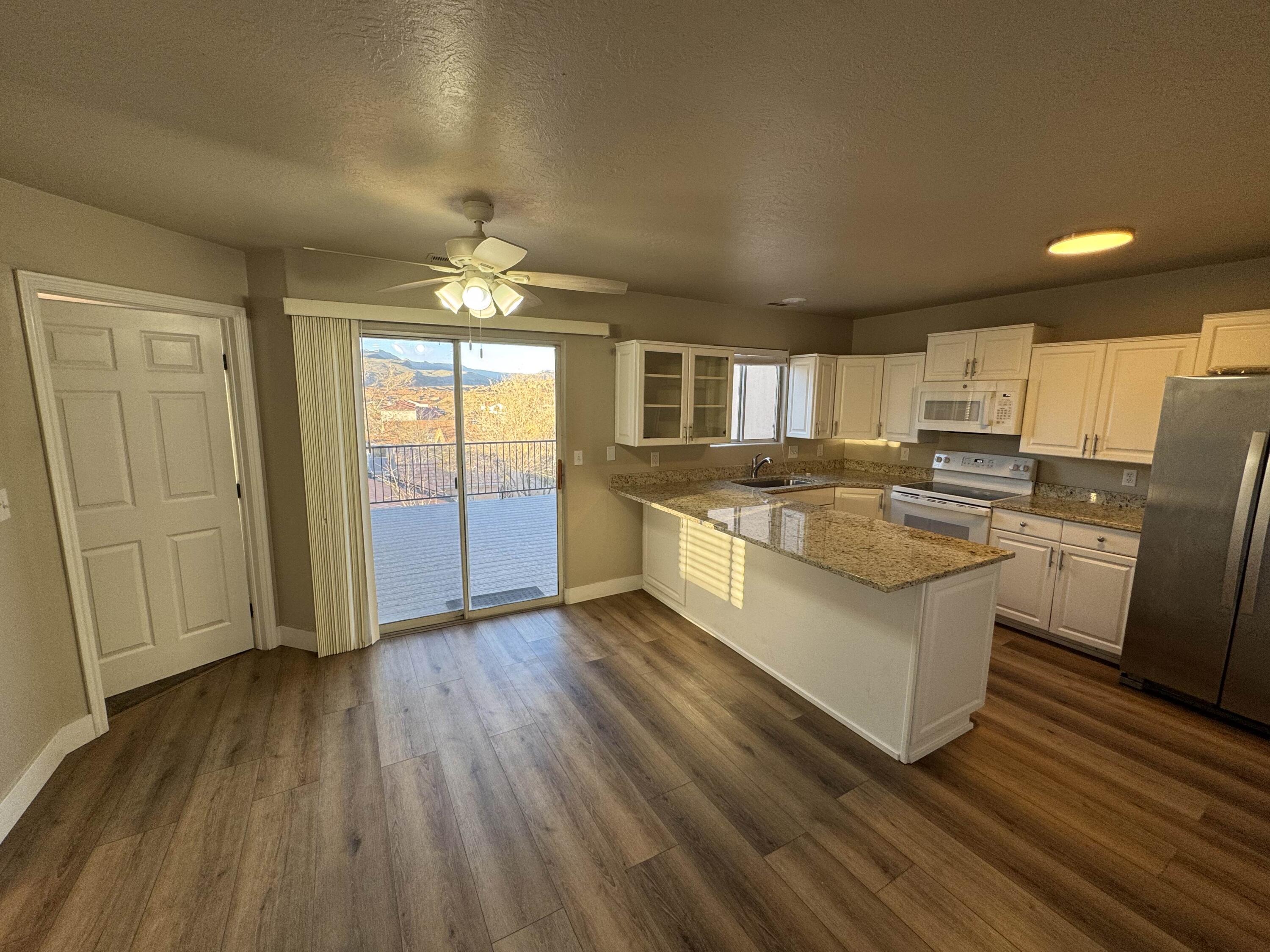 SPANISH GARDENS - Residential