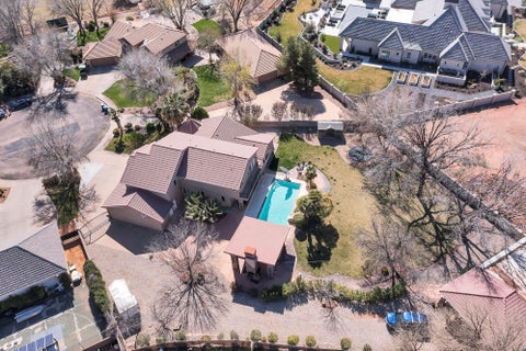 Tiny photo for 2497 River CIR, Santa Clara, UT 84765 (MLS # 26-276849)