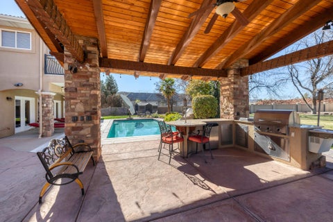 Tiny photo for 2497 River CIR, Santa Clara, UT 84765 (MLS # 26-276849)