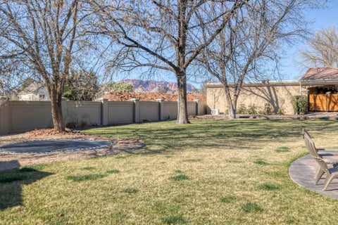 Tiny photo for 2497 River CIR, Santa Clara, UT 84765 (MLS # 26-276849)