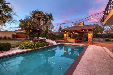 Tiny photo for 2497 River CIR, Santa Clara, UT 84765 (MLS # 26-276849)