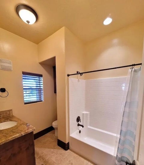 Tiny photo for 2497 River CIR, Santa Clara, UT 84765 (MLS # 26-276849)