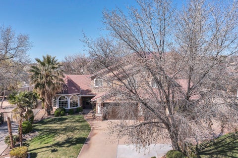 Tiny photo for 2497 River CIR, Santa Clara, UT 84765 (MLS # 26-276849)