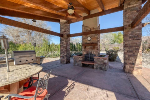 Tiny photo for 2497 River CIR, Santa Clara, UT 84765 (MLS # 26-276849)