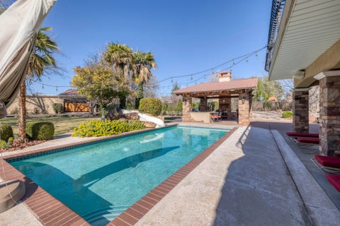 Tiny photo for 2497 River CIR, Santa Clara, UT 84765 (MLS # 26-276849)