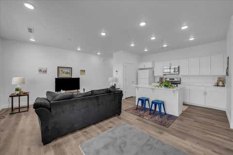 Tiny photo for 5801 S Garnet DR 2-301 #2-301, Saint George, UT 84790 (MLS # 26-274133)