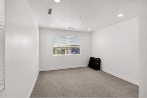 Tiny photo for 5801 S Garnet DR 2-301 #2-301, Saint George, UT 84790 (MLS # 26-274133)