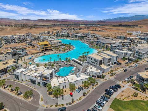 Tiny photo for 5801 S Garnet DR 2-301 #2-301, Saint George, UT 84790 (MLS # 26-274133)