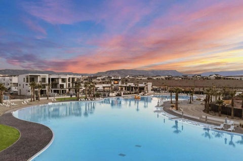 Photo of 5801 S Garnet DR 2-301 #2-301, Saint George, UT 84790 (MLS # 26-274133)