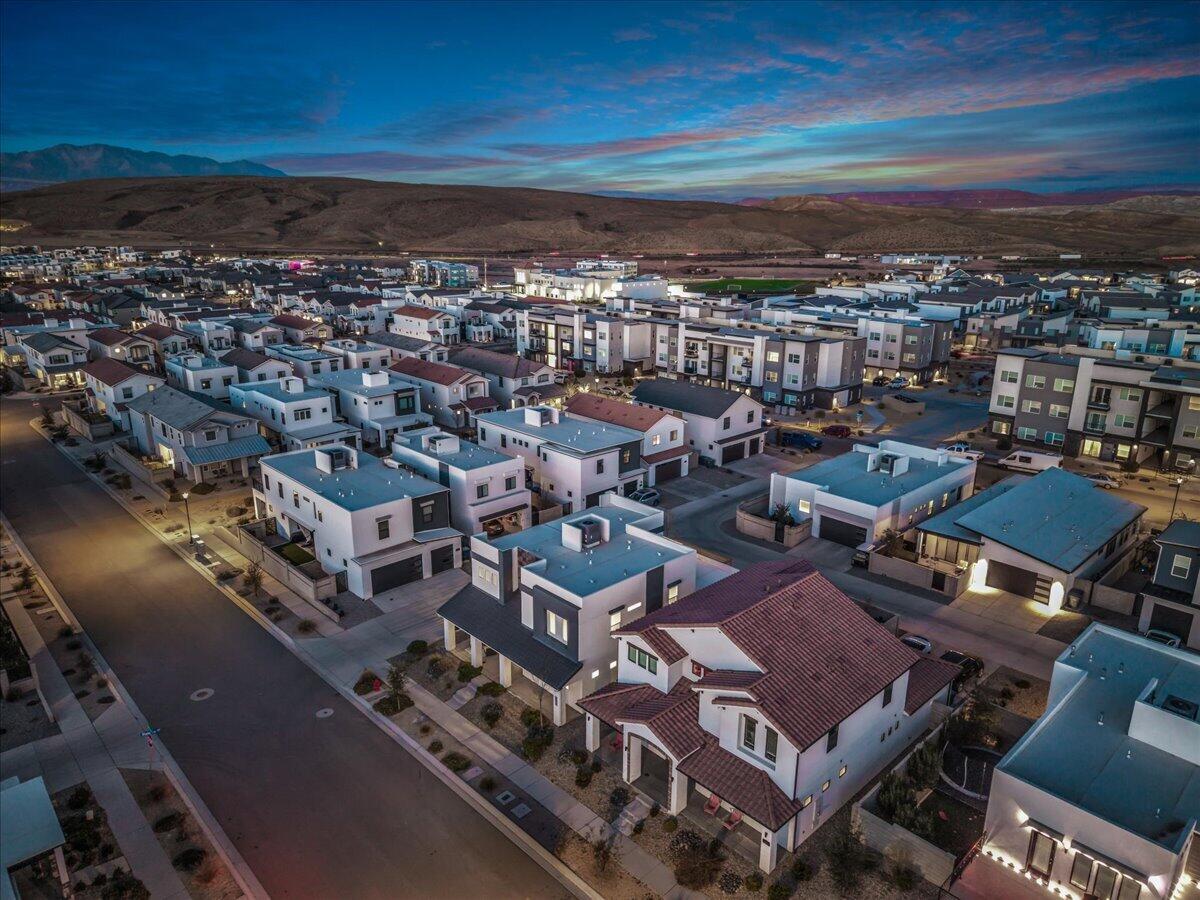 AUBURN HILLS - Residential