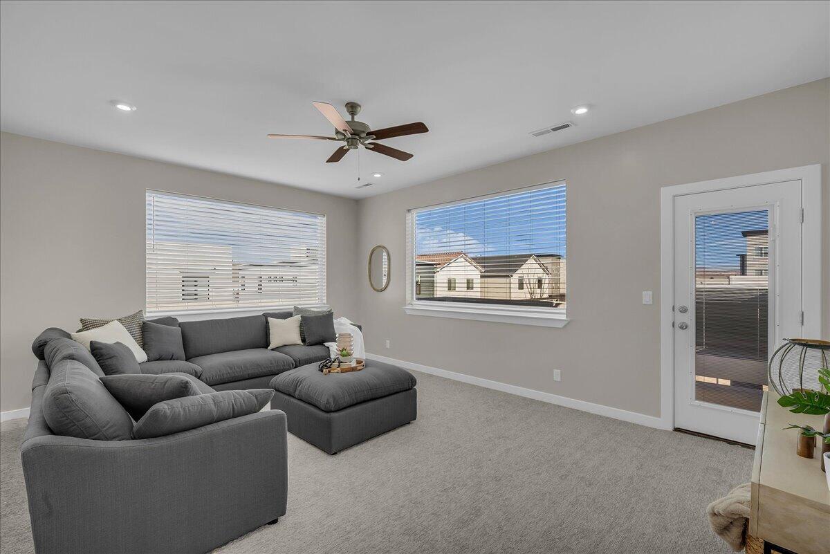 AUBURN HILLS - Residential