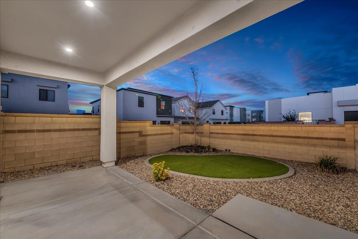 AUBURN HILLS - Residential