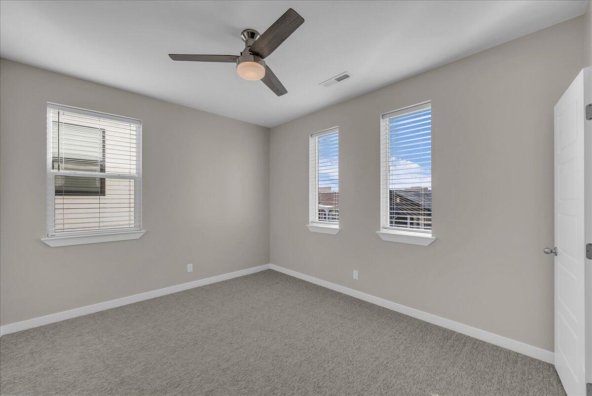 AUBURN HILLS - Residential