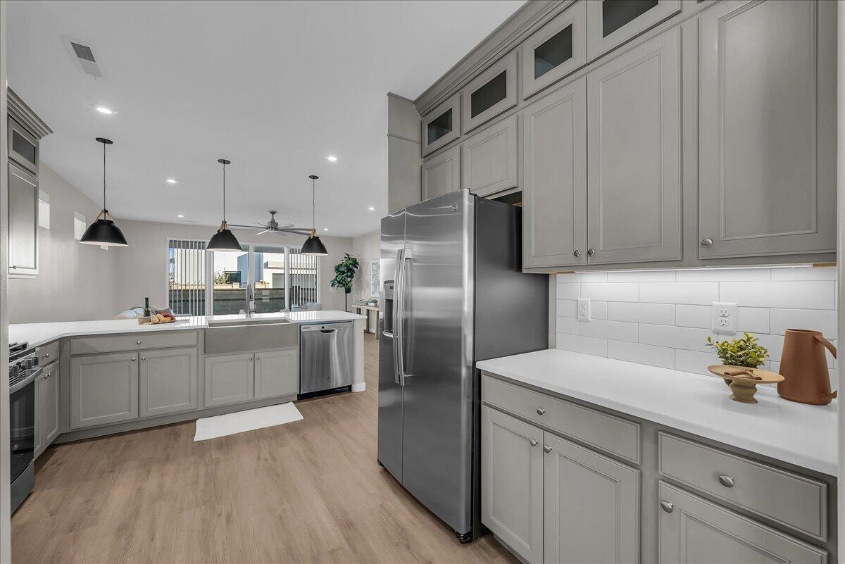 AUBURN HILLS - Residential