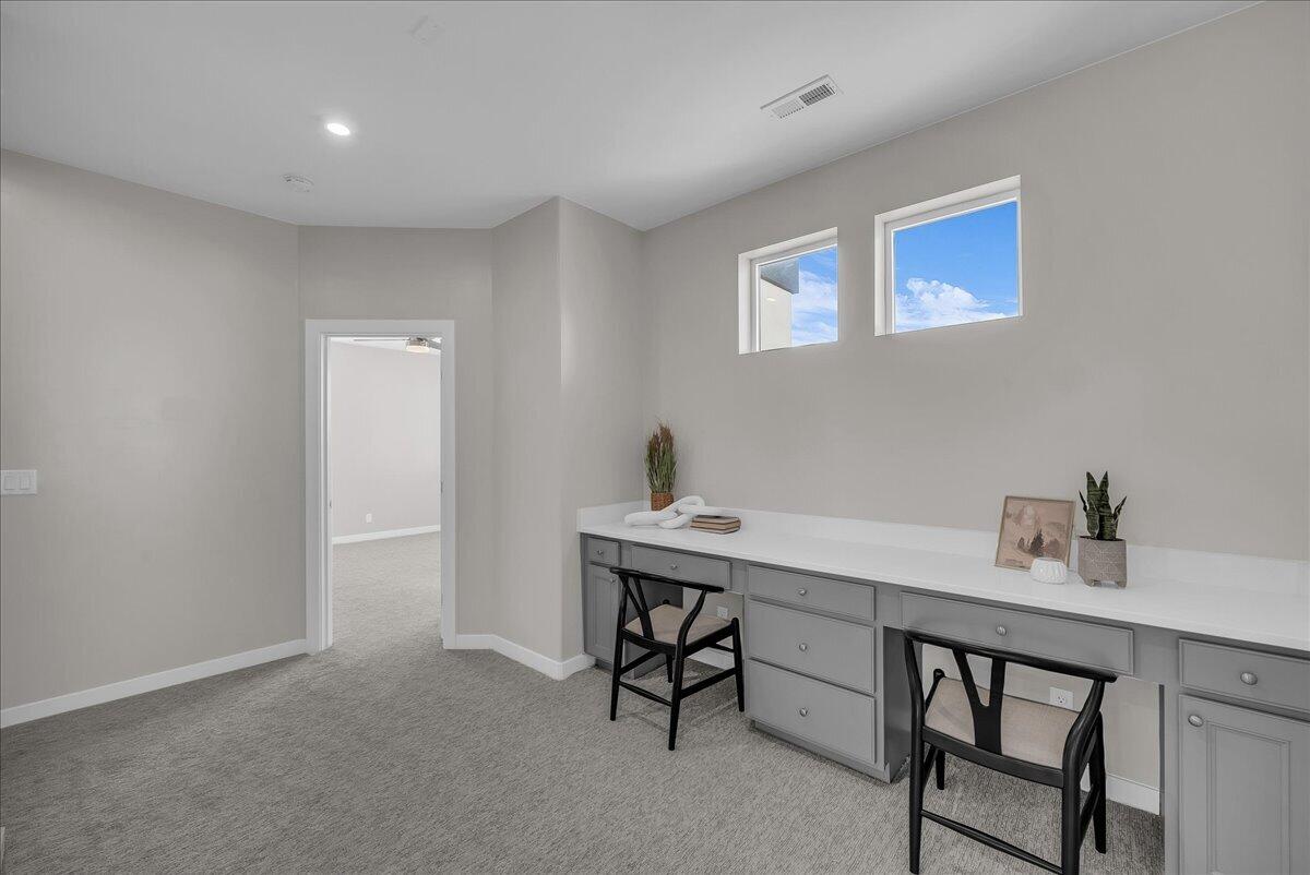 AUBURN HILLS - Residential