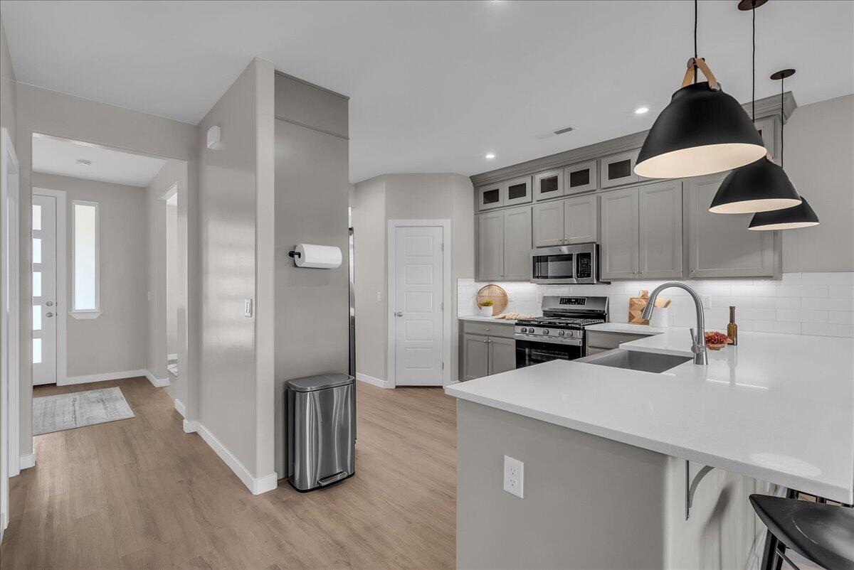 AUBURN HILLS - Residential