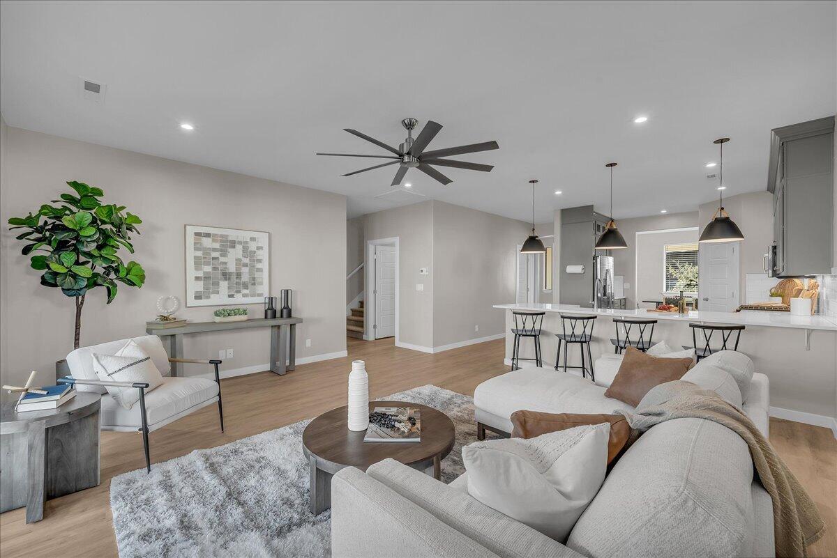 AUBURN HILLS - Residential