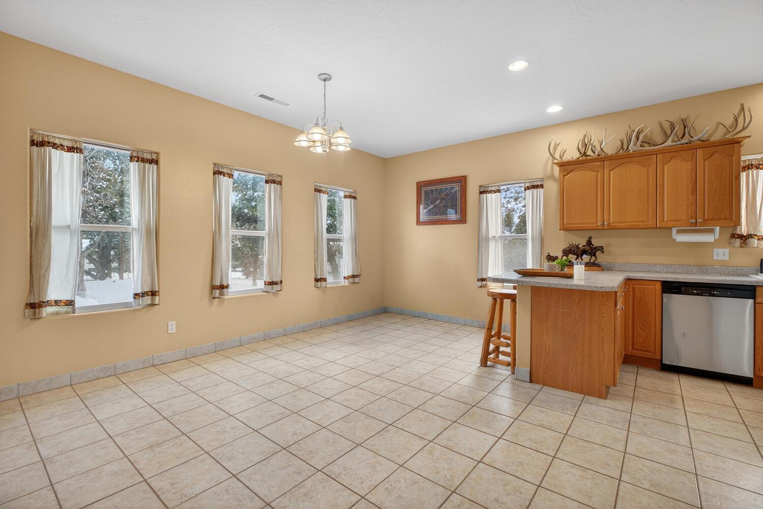 DIXIE DEER ESTATES - Residential