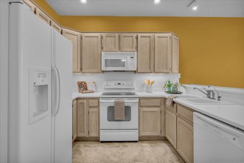 Tiny photo for 4351 S KNOB OAK DR, Saint George, UT 84790 (MLS # 26-269104)