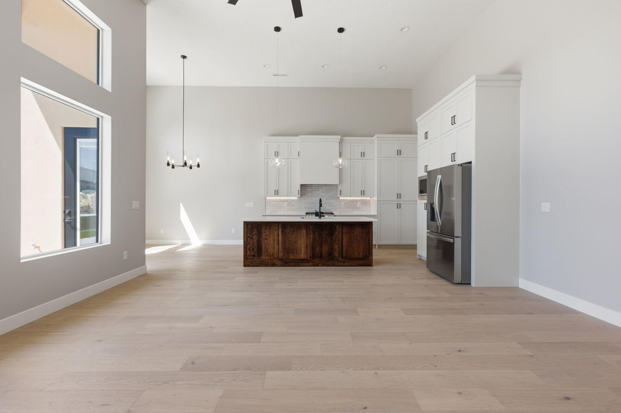 SCENIC POINTE - Residential