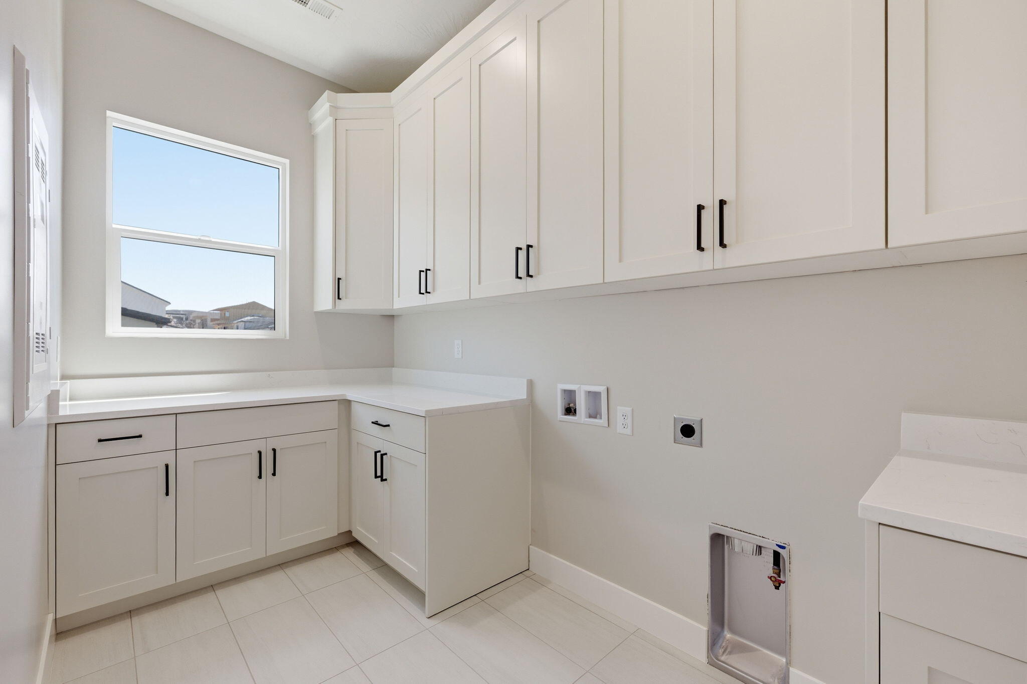 SCENIC POINTE - Residential