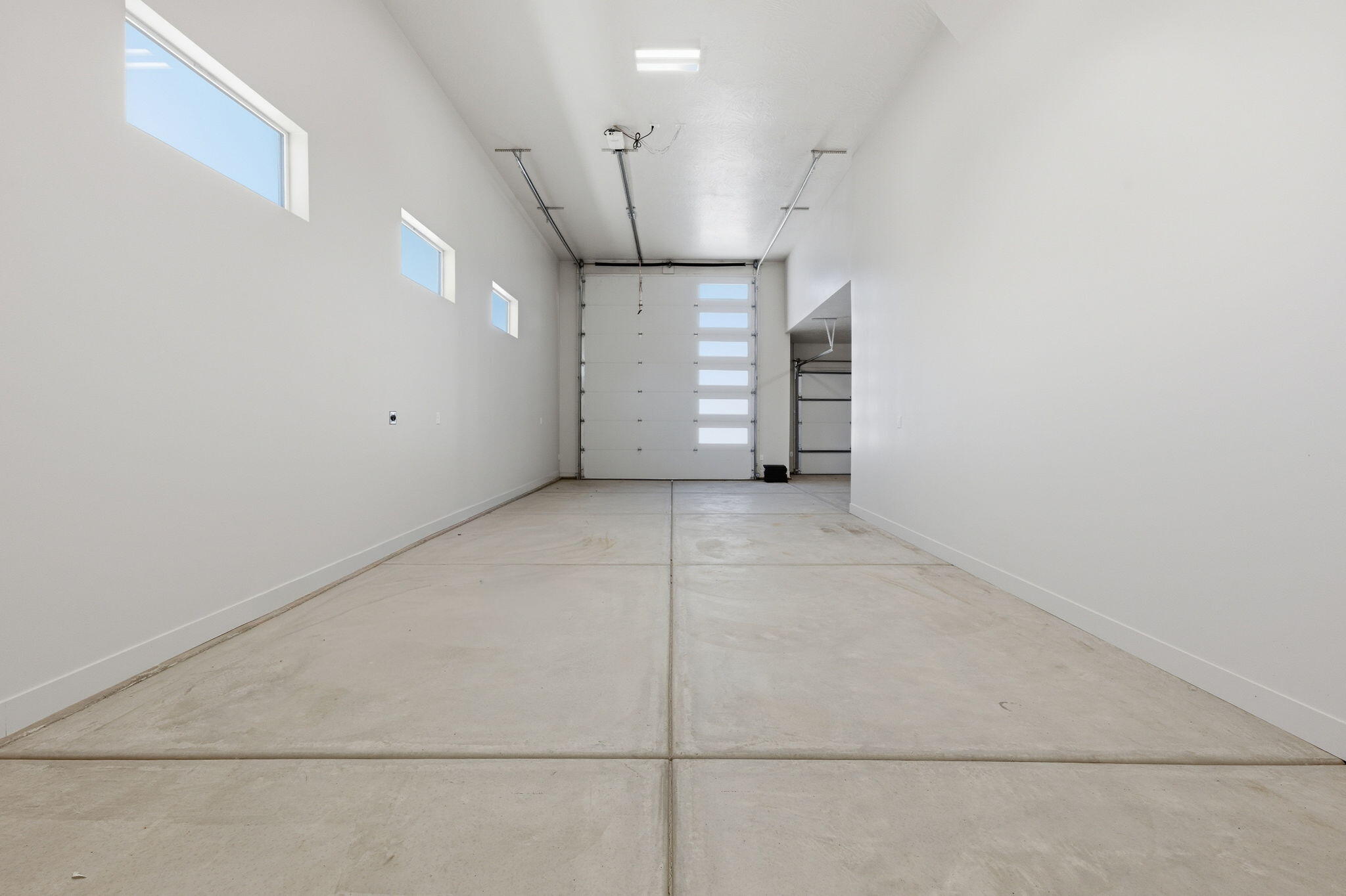 SCENIC POINTE - Residential