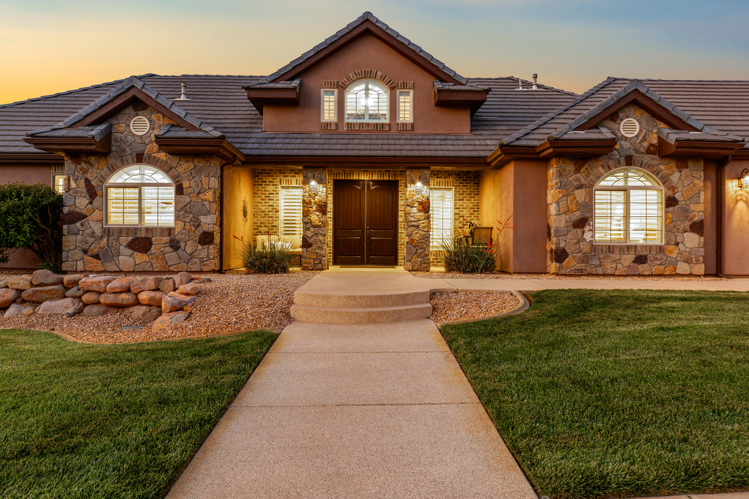 CHATEAUS AT RIVERWOOD ESTATES - Residential