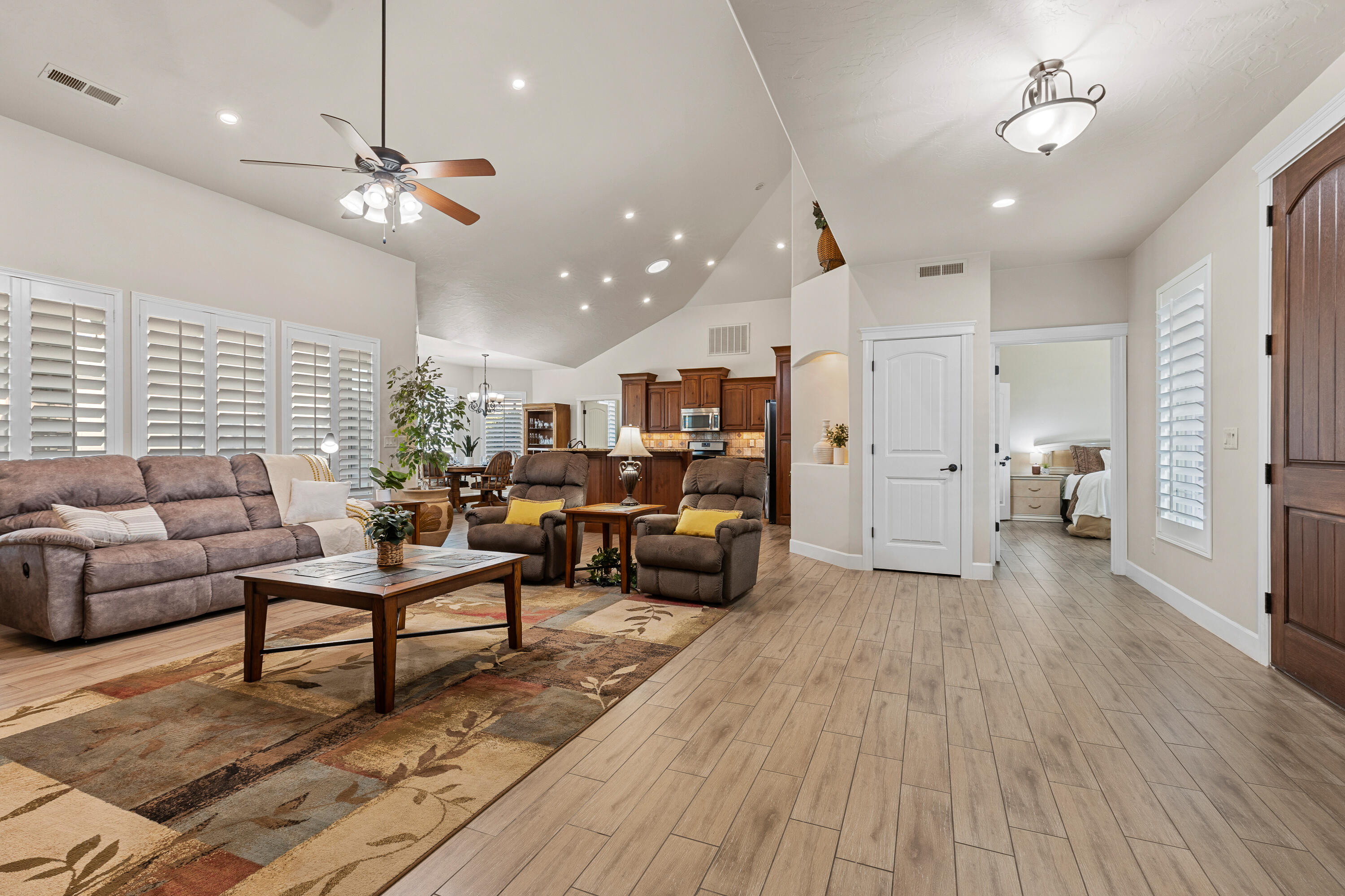 CHATEAUS AT RIVERWOOD ESTATES - Residential