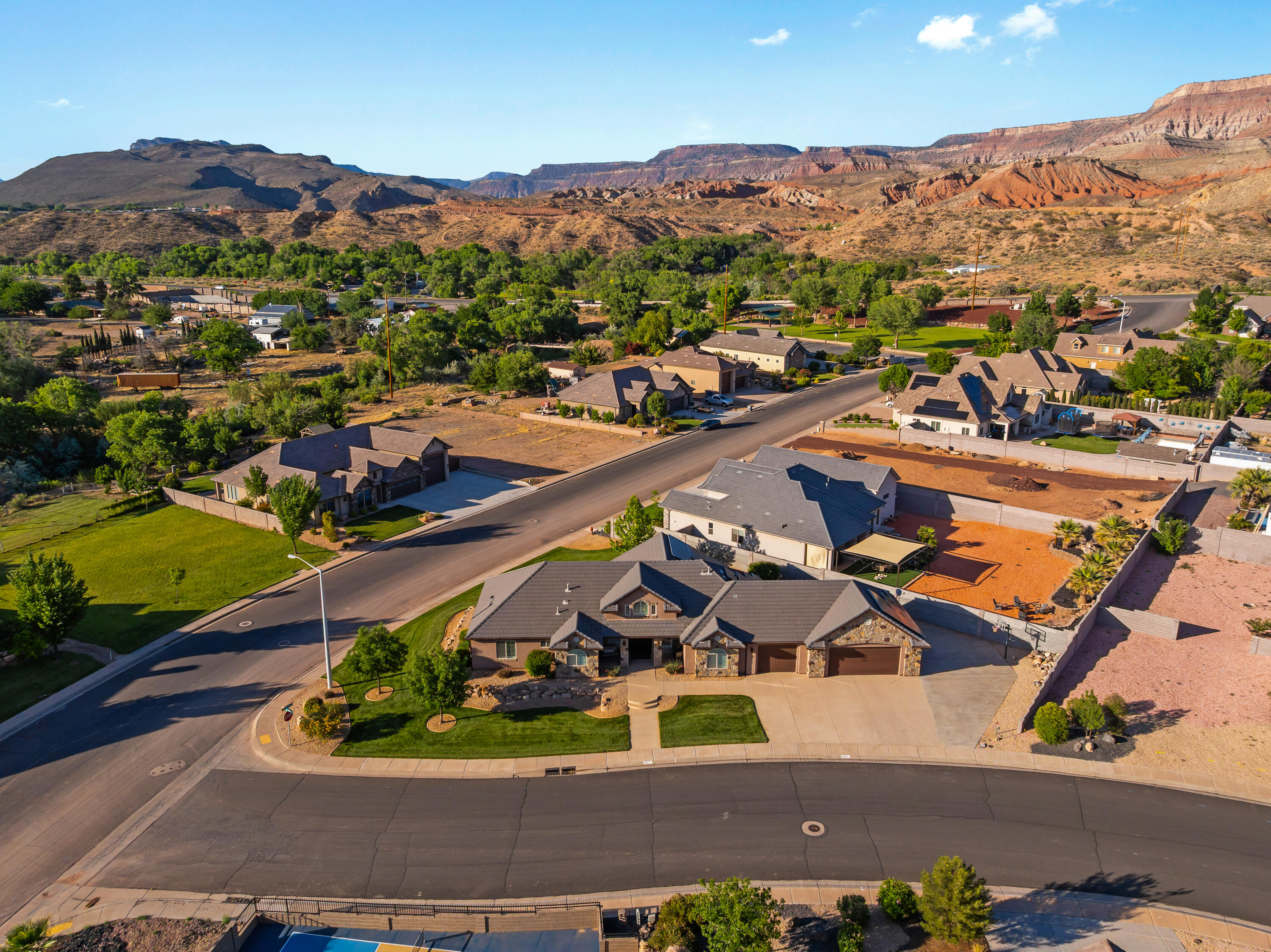 CHATEAUS AT RIVERWOOD ESTATES - Residential