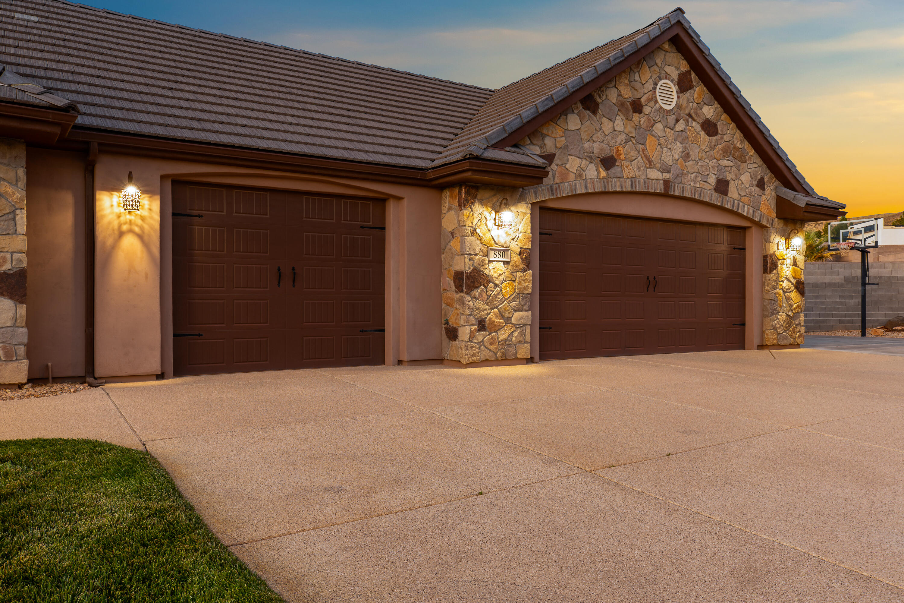 CHATEAUS AT RIVERWOOD ESTATES - Residential